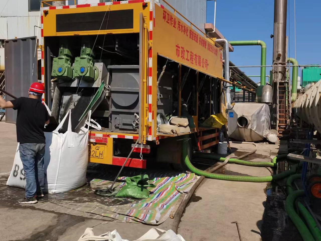 资中淤泥压干处理